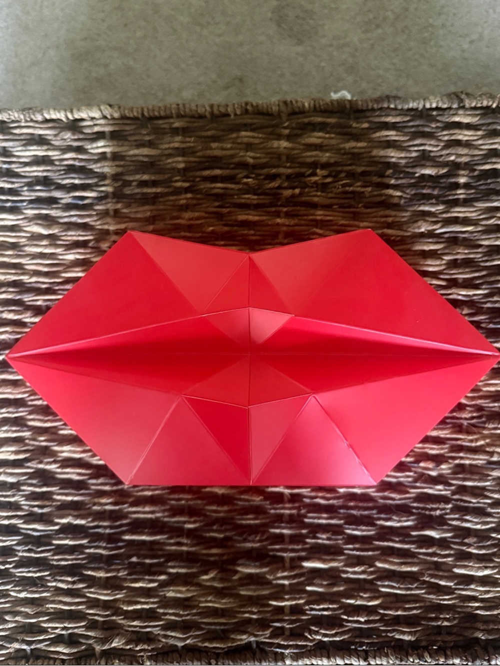 Huda Beauty Decorative Lips Box